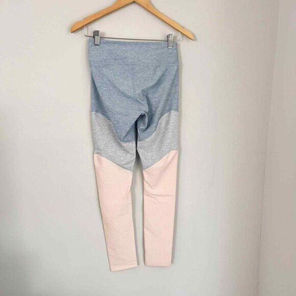 Outdoor Voices Spring 7/8 Leggings Colorblock Size Small Pink and Gray - Picture 3 of 4
